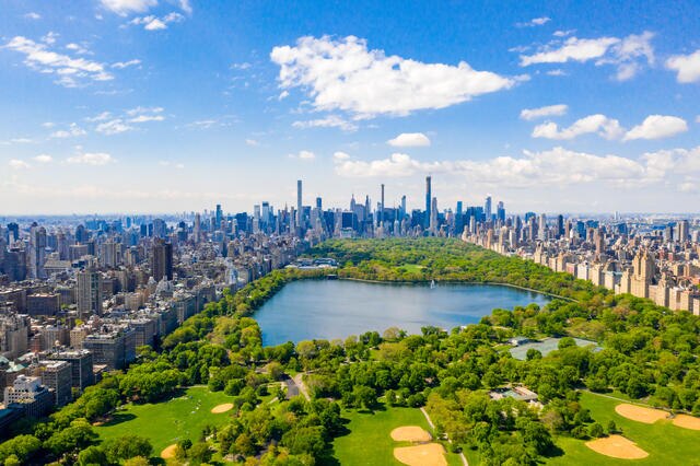 Aerial view of New York City and Central Park.